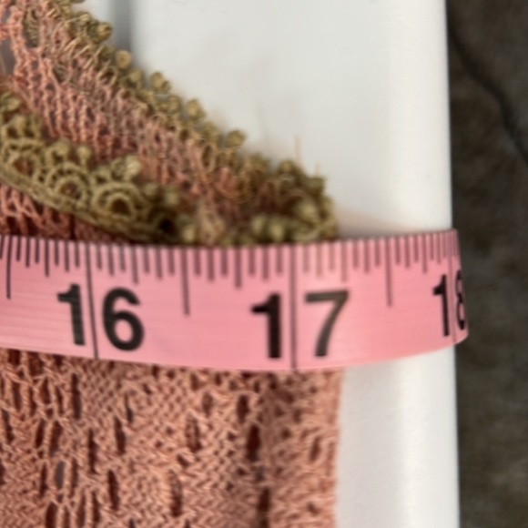 A’Reve Sleeveless Lace Tank Top Size Medium - Picture 7 of 10